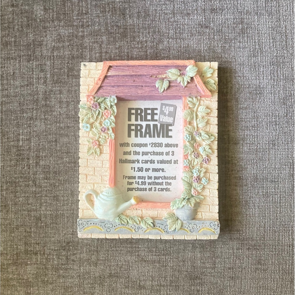 Vintage Hallmark Cottage Garden Resin Picture Frame Floral Watering Can 887733